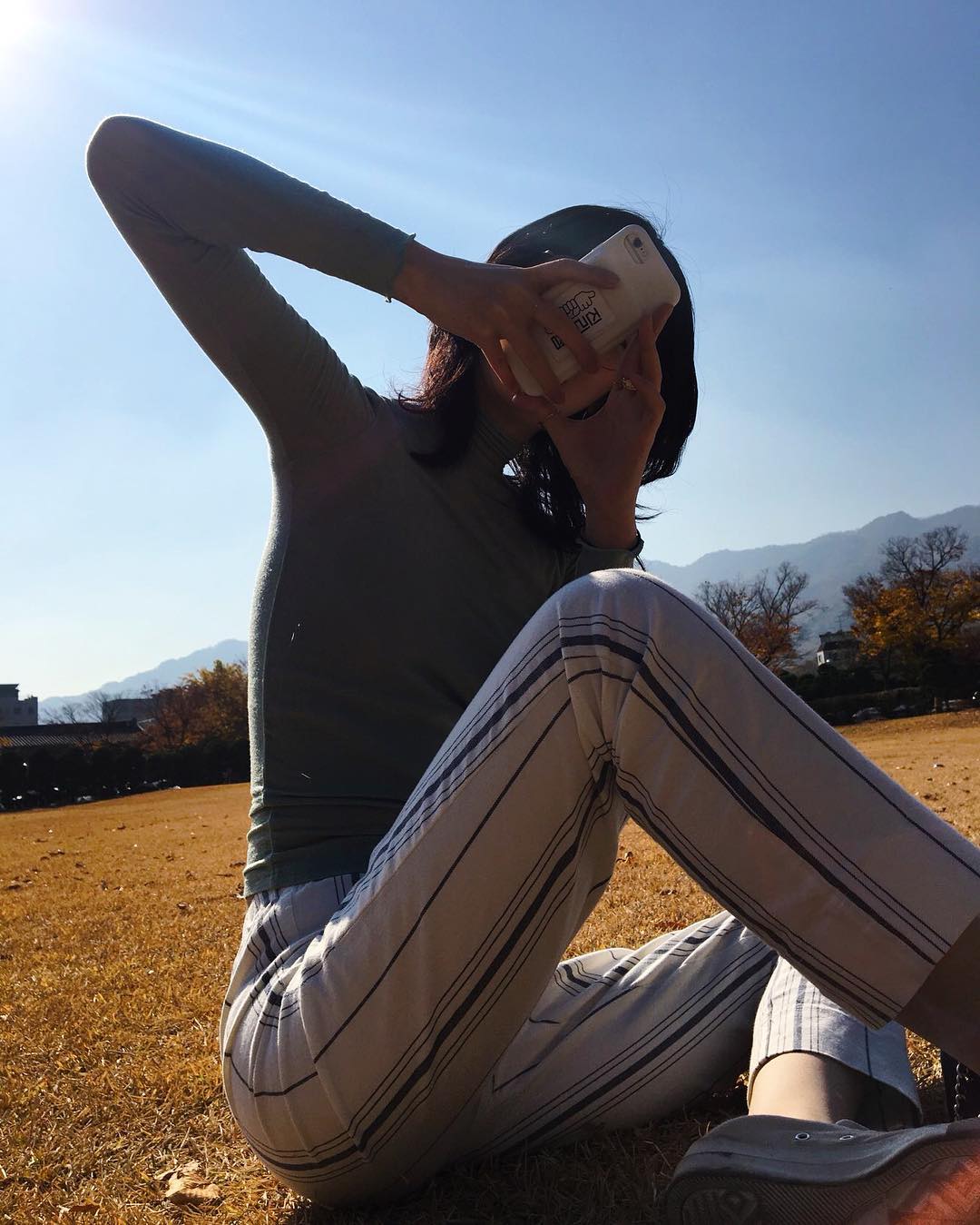 雪莉ins更新再度放飞自我!退队争议风波完全未受影响