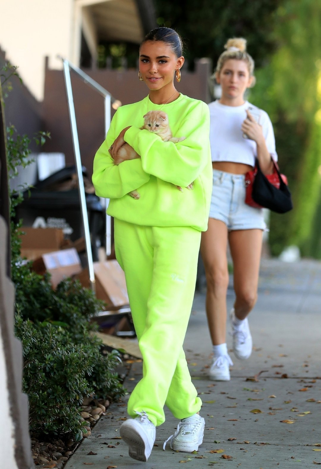 当地时间6月16日,美国女歌手啤酒妹madison beer麦迪逊·比尔现身在了