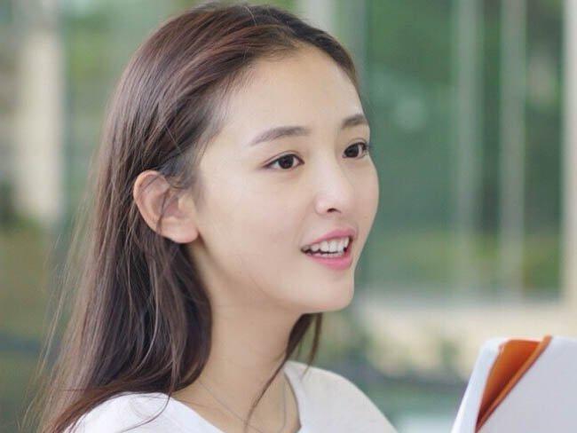 林允和吴倩长得也太像了,俩人简直就像是复制粘贴一样!