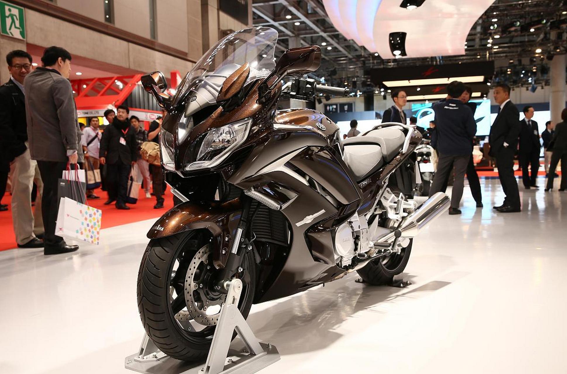 雅马哈tmax560:奢华至尊,双缸动力飙升!