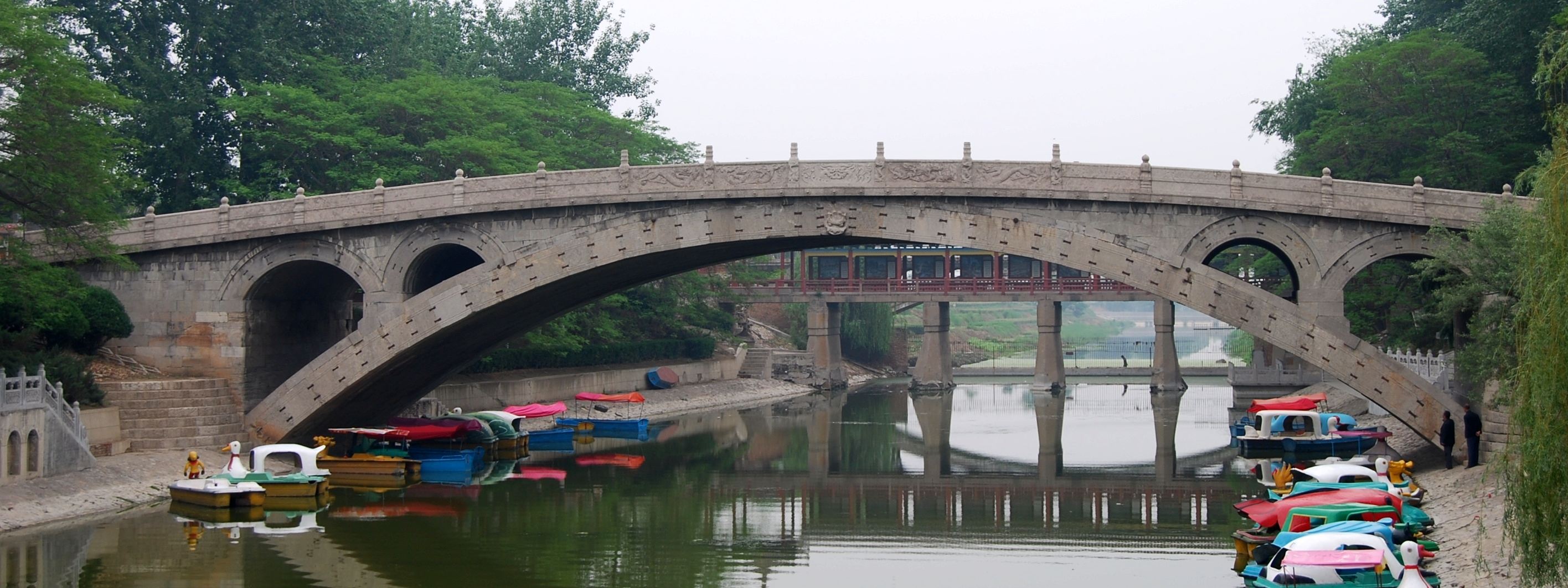 桥梁最多的城市