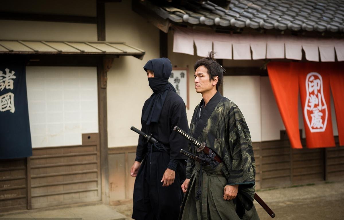 飞天遁地,通灵召唤,历史上真实的忍者你真的清楚吗