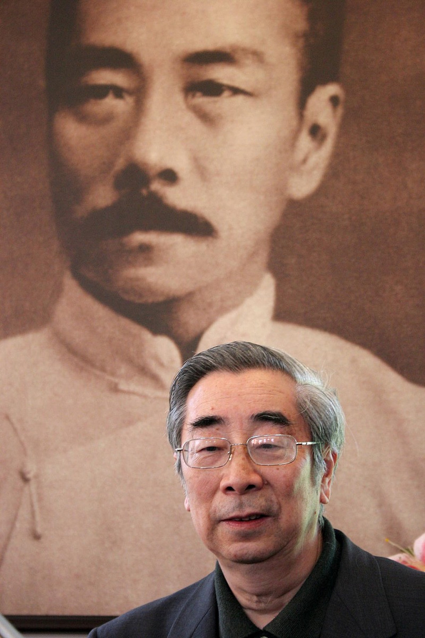 鲁迅的儿子周海婴 如今已走过百年 他是鲁迅与许广平的爱情结晶 却