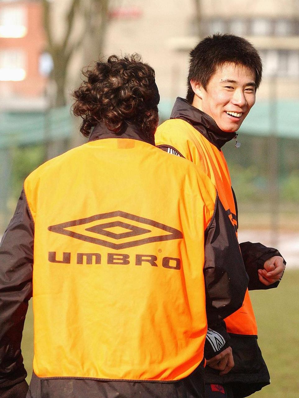 有球迷问董方卓,c罗是否还得记得他?对此,董方卓非常有信