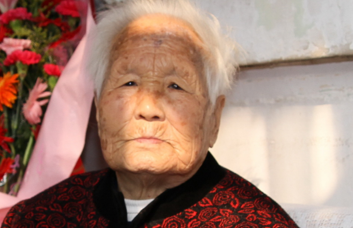 这位清朝老头活到200岁,科学都无法解释