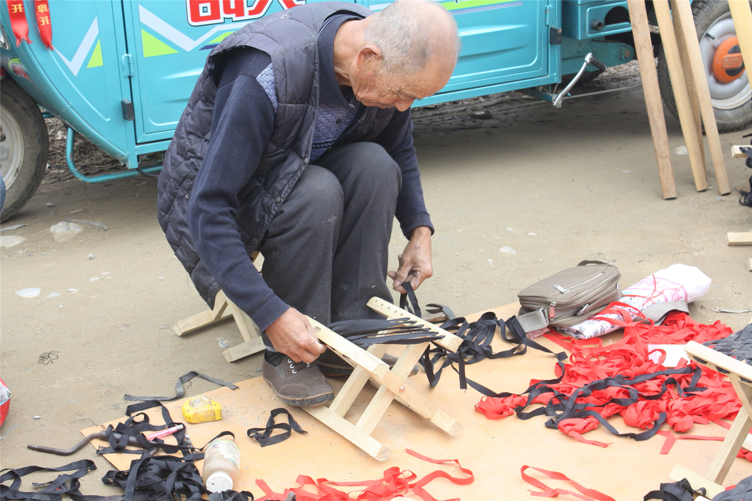 农村大集的热闹场景,看看都有啥?见过五种才是地道农村人!