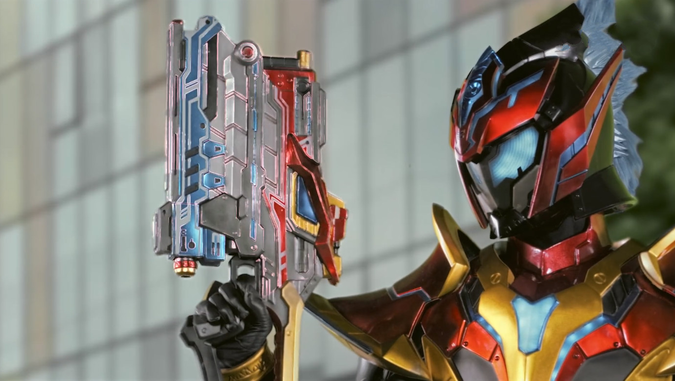 铠甲勇士猎铠第2集:霸焱豪霹刀登场,一刀可两用,刀枪组合超酷