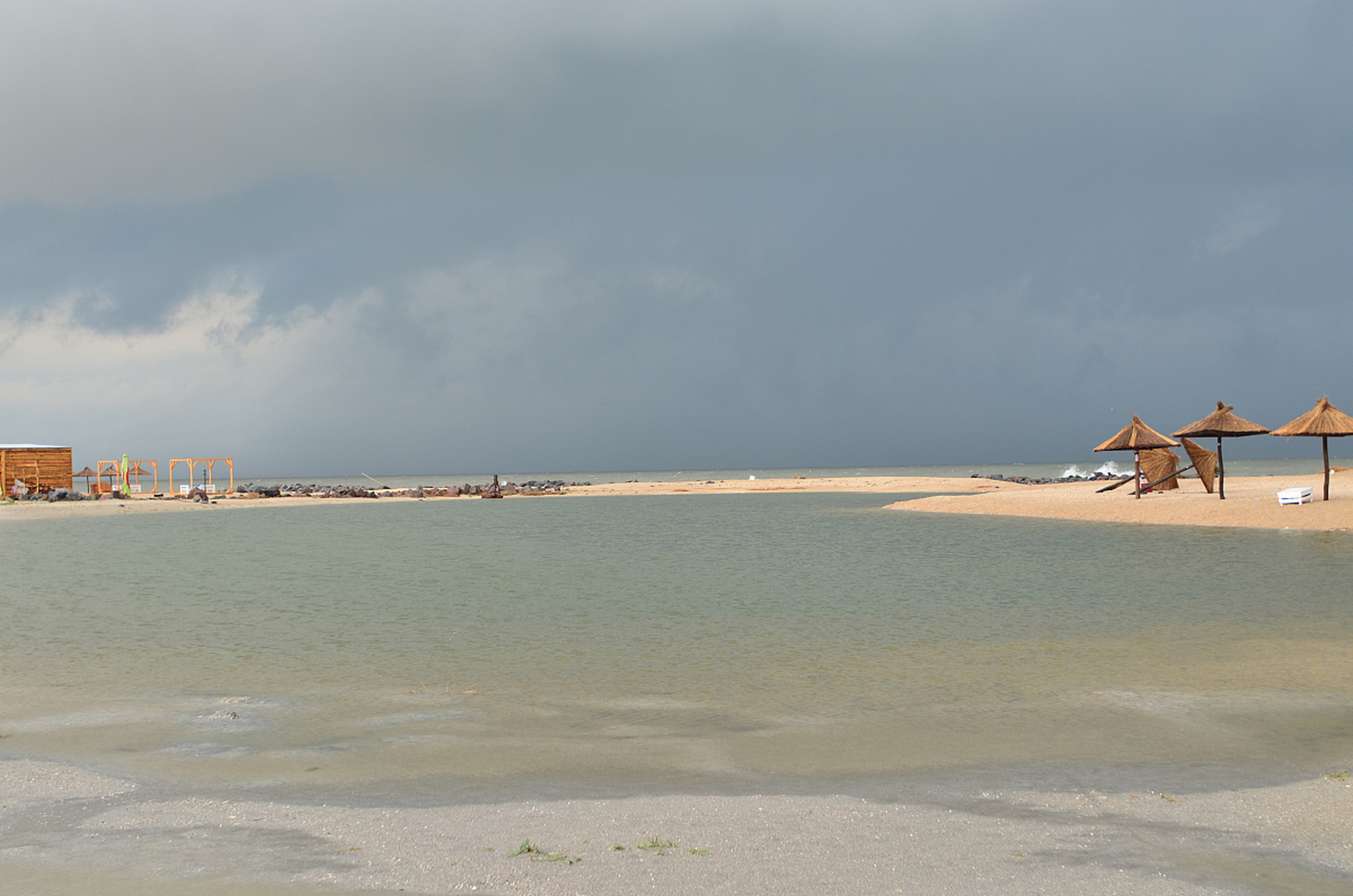 广东闸坡大角湾景区旅游攻略  广东闸坡大角湾景区,位于美丽的海陵岛