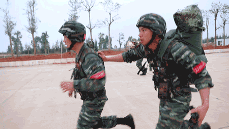 突击!一组动图感受