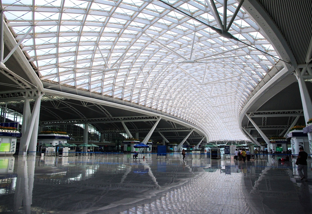 航拍广州南站,华南最大最繁忙的高铁站