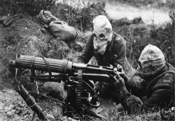 《巨人的陨落》:讲故事技巧高超,小高潮的细节打动人心