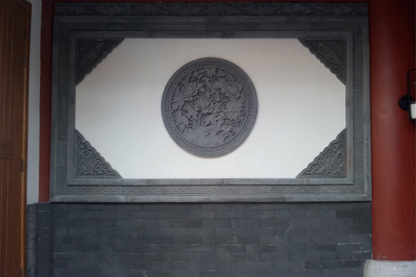 用几块砖雕就能把家装修的这么有文化,第一个影壁墙好美