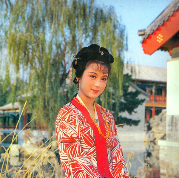 探秘《红楼梦》里史湘云和她母亲的身份