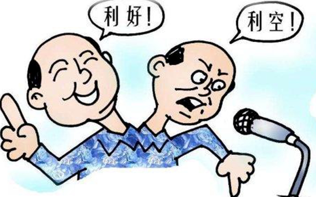俗语:"人嘴两张皮",后一句说法很多,最经典的是这句