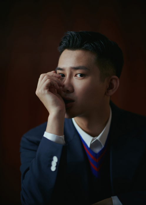 熊梓淇:诠释西装的各种风格,穿出不一样的感觉