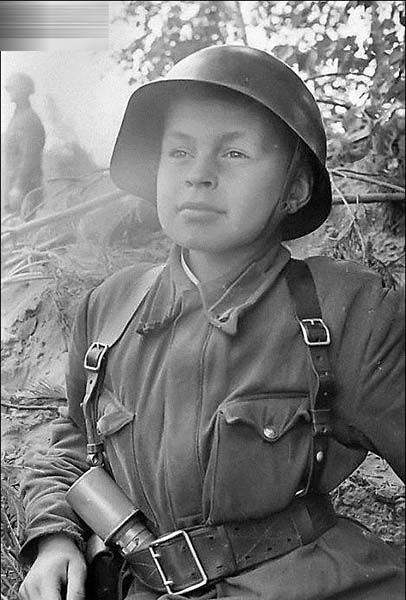 2战时期,军服上绣着奶瓶的德军"婴儿师",上演过2次"悲剧"!