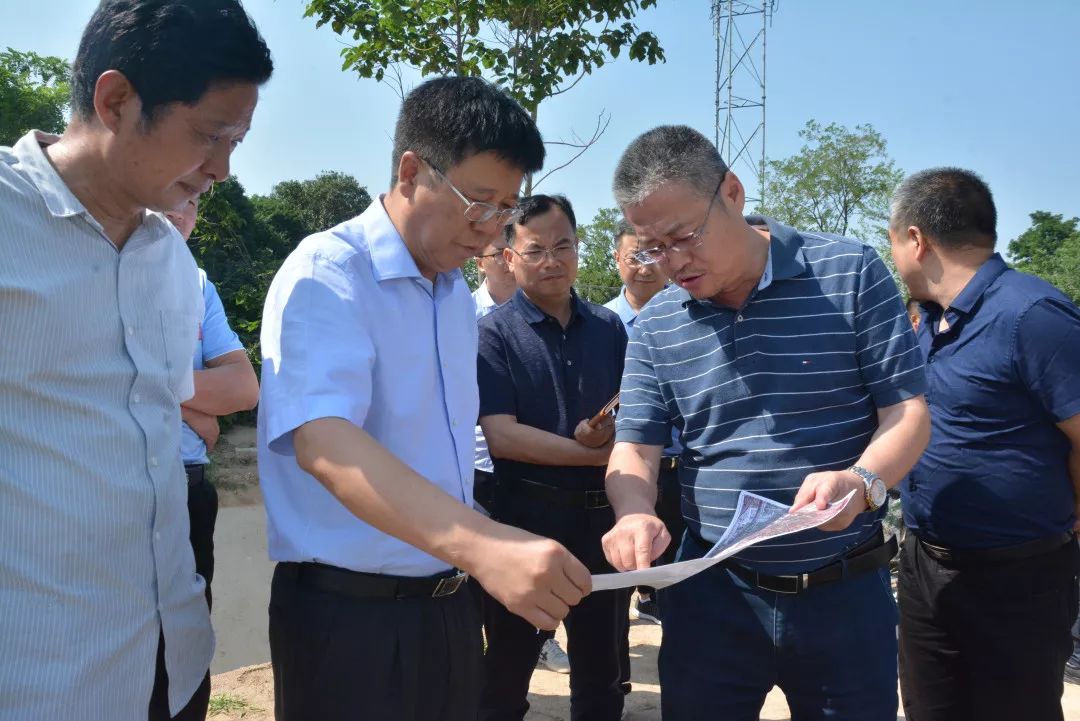 杨占文调研重点项目推进情况