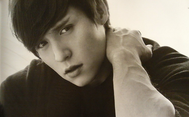 混血男星倪安东正式签字离婚,曾被曝婚内出轨陈妍希,管罄等女星