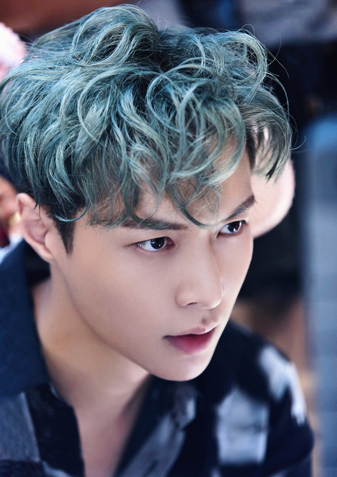 张艺兴:努力又有才华,萌帅小鲜肉高能来袭!