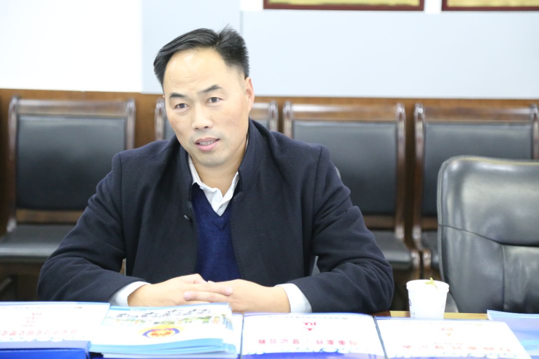 延安交警支队张忠强调研一大队工作