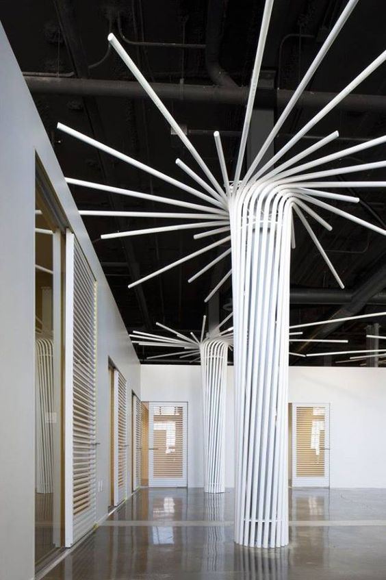 柱子上设有灯带 转载自百家号作者:趣屋日记