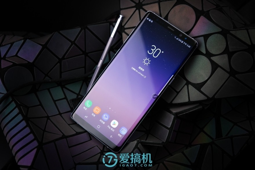 三星galaxy note9渲染图曝光