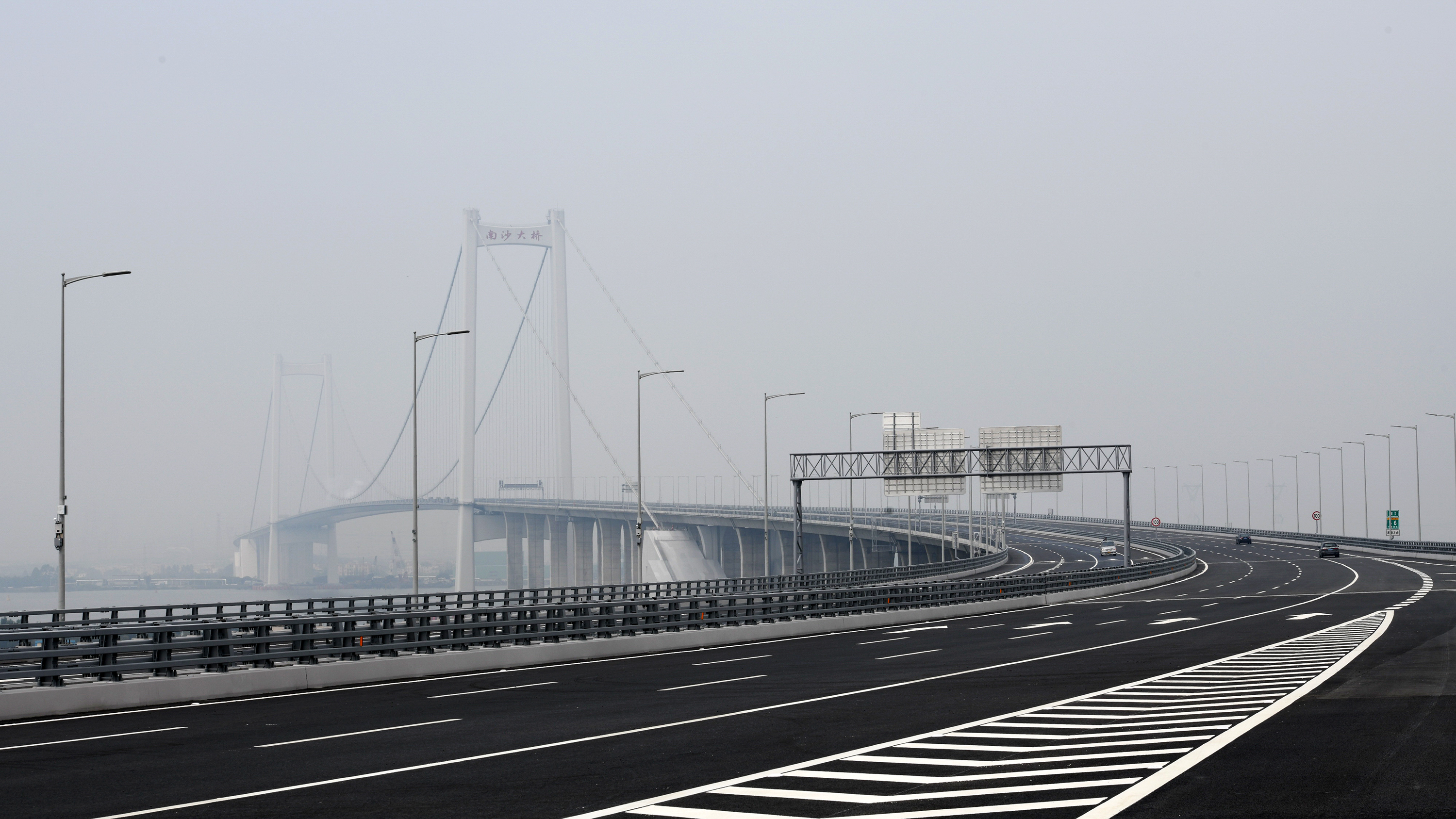 一桥飞架珠江口 南沙大桥通车