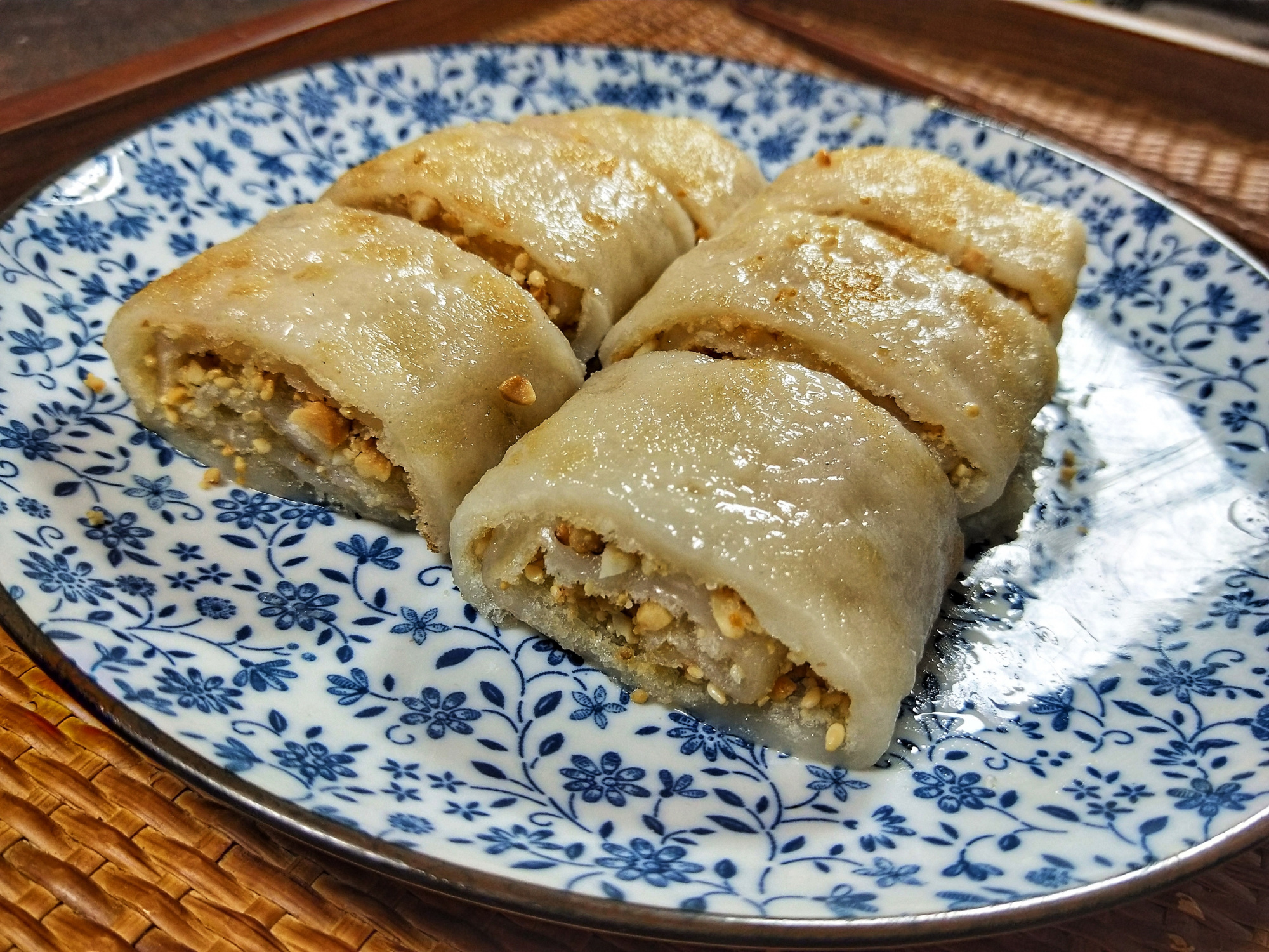 广式小吃甜"薄撑",又香又脆,每一层都有料,大人小孩都爱吃!