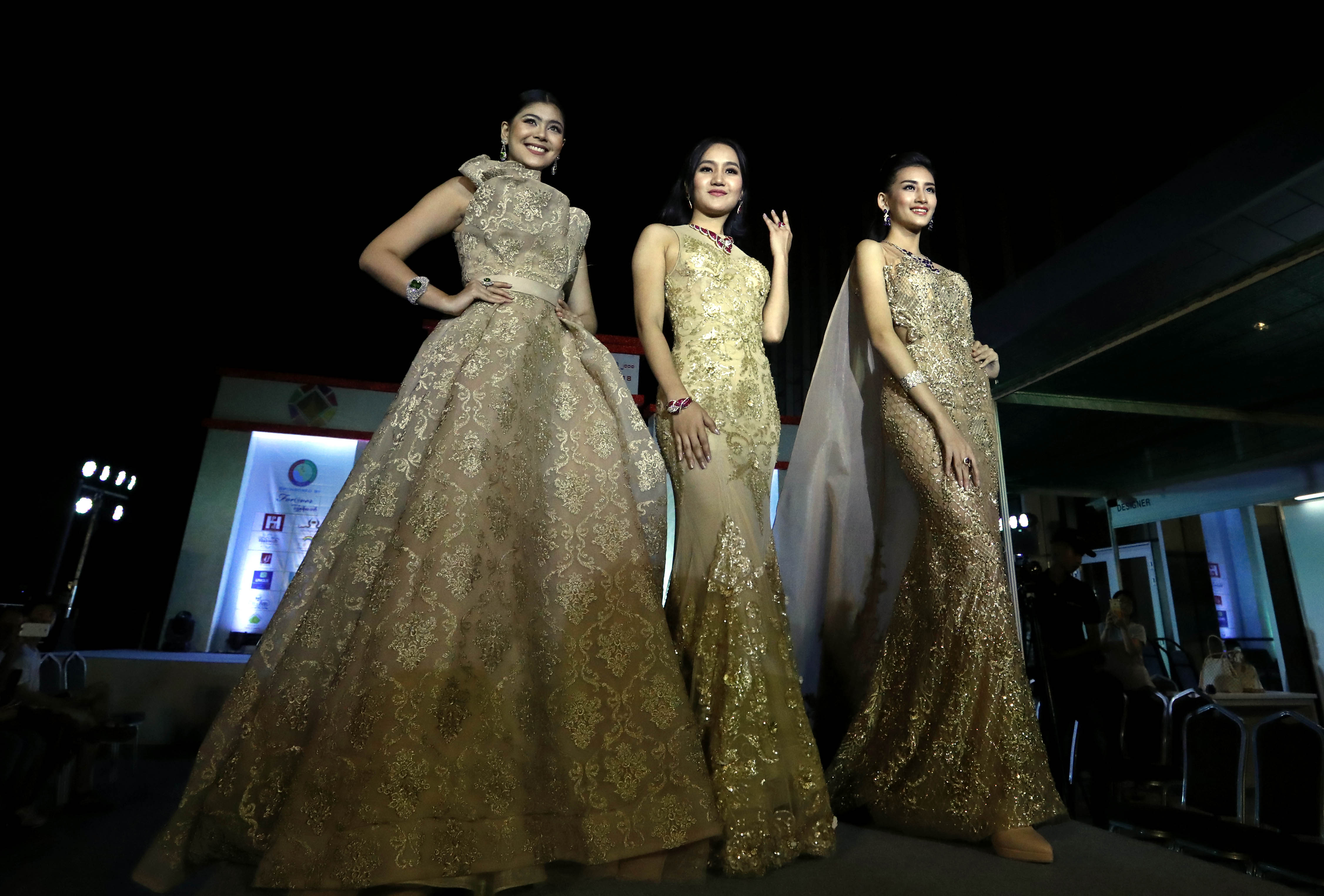 [5](外代二线)2018仰光国际珠宝首饰博览会