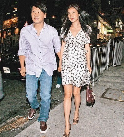 港媒曝黎明娶女助理阿wing 前妻乐基儿送祝福:恭喜他