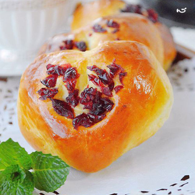 蔓越莓爱心面包