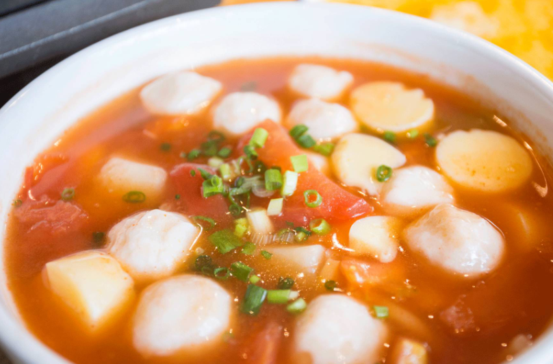 酸甜可口的番茄,炒虾仁,煮鱼丸豆腐汤,怎么鲜怎么来