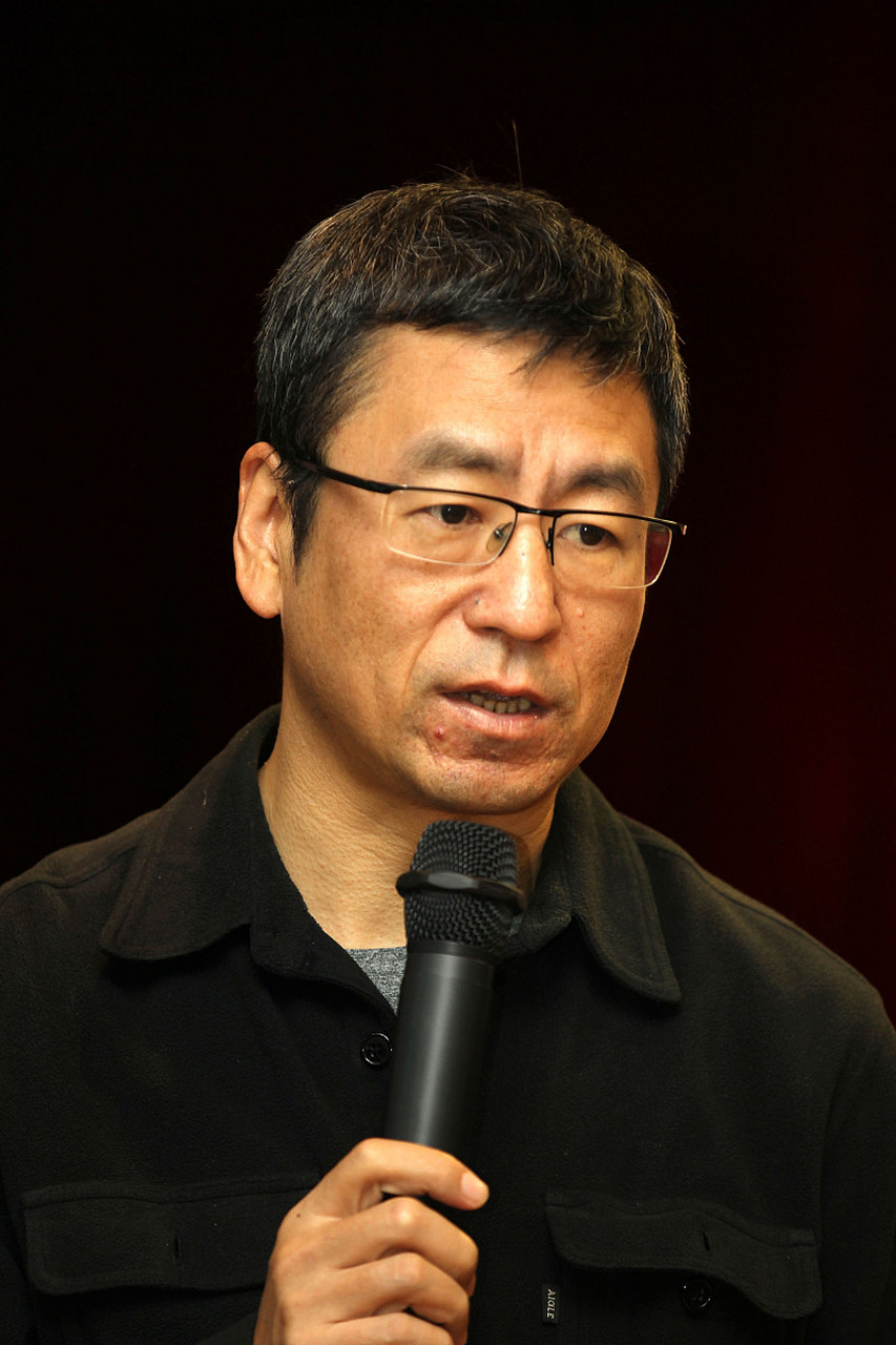 白岩松说:"高房价不但毁灭了年轻人的想象力,甚至毁掉了无数年轻人的