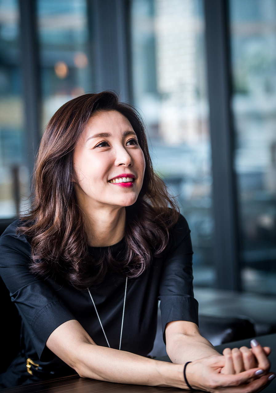 成贤娥年轻时真好看,韩国棒子中少有的性感女星!