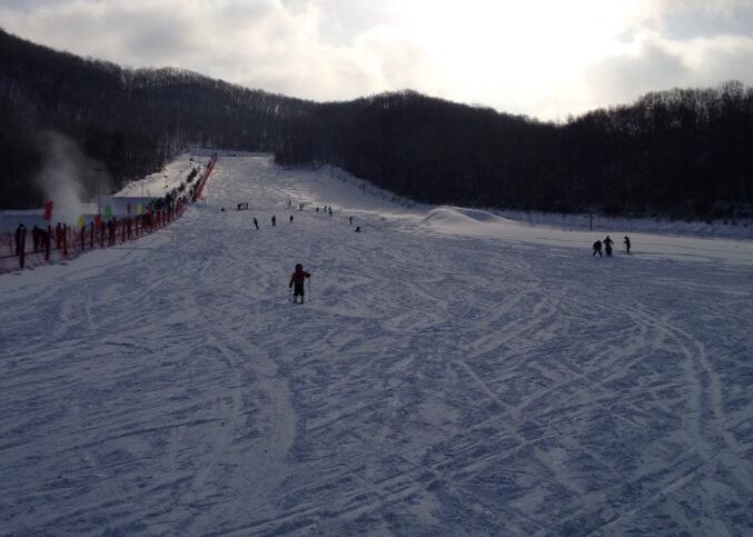 吉林市朱雀山滑雪场图片