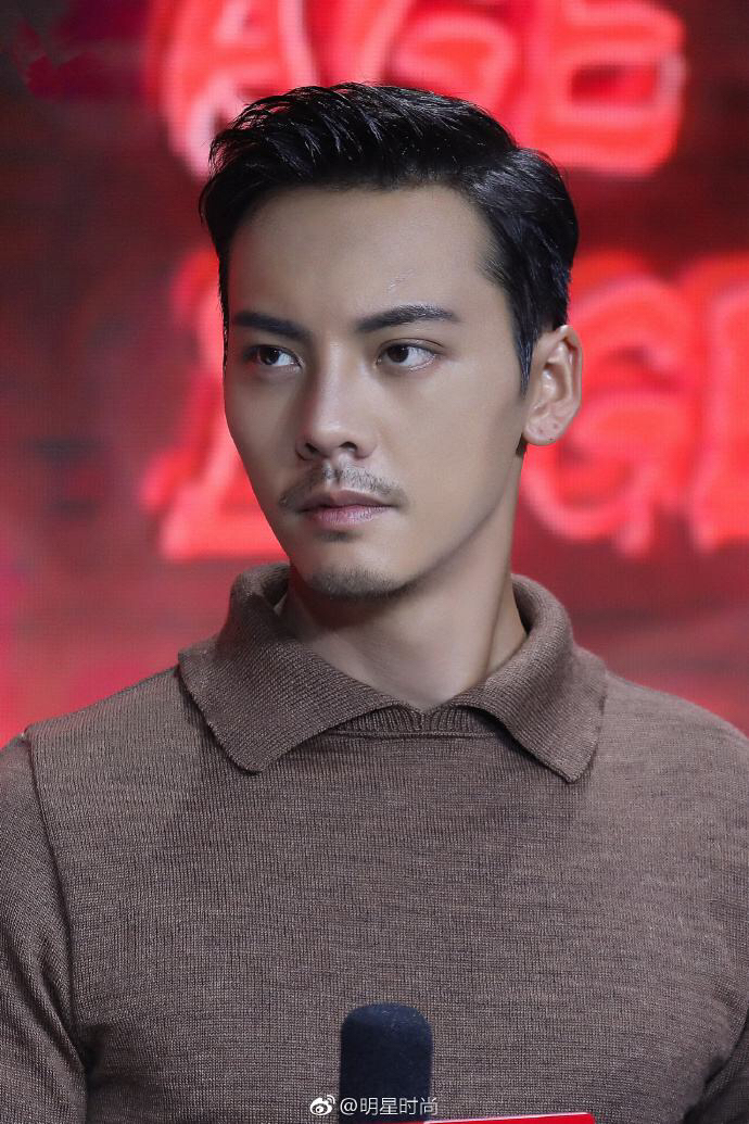 国内留胡子帅翻众人的5位明星,易烊千玺真的给了众人一个惊喜!