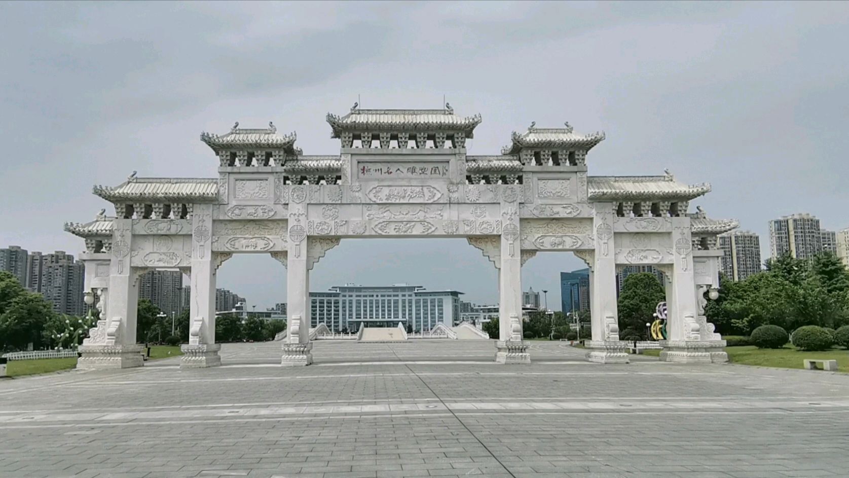 实拍抚州名人雕塑园,占地近千亩的4A景区,为什么免费都没人玩?