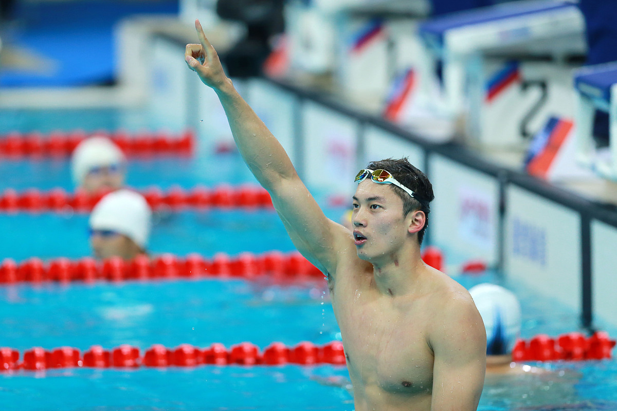 老将汪顺在2025年全国游泳锦标赛中以49秒13的成绩晋级男子100米自由