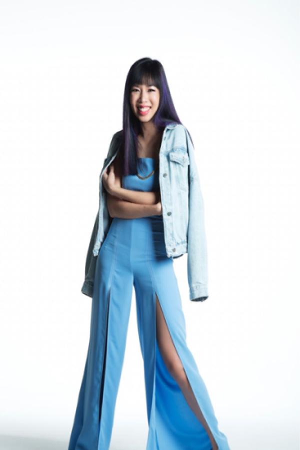 新加坡唱作歌手郑雪梅sarah专辑《看见》上线