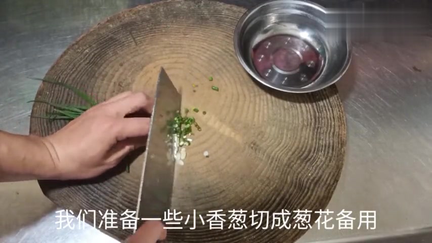 舟山大厨教你做正宗赤壁鱼,捕捞出海不到一个小时。有没有见过