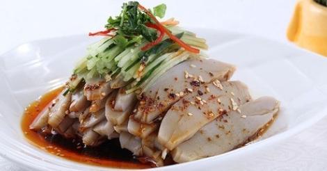 保德碗托是山西省忻州保德县的一种汉族传统小吃,很值得品尝