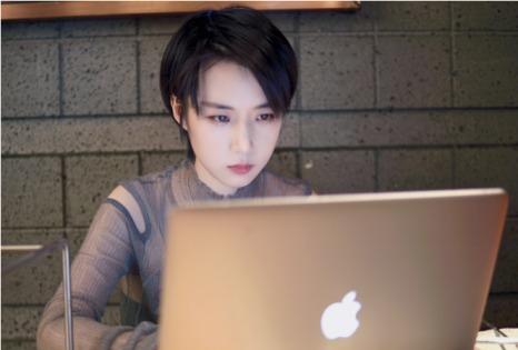 满足女性的多元化阅读需求 七英俊《山海之灰》上线