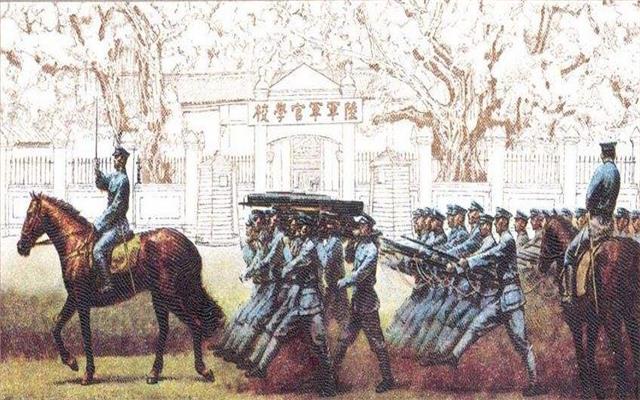 北伐战争中,国民党为何能2年打垮军阀?这个大国的帮助很关键