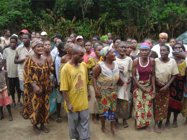 非洲"矮人"部落,身高不足1.4米,8岁发育成熟,且可以怀孕生子