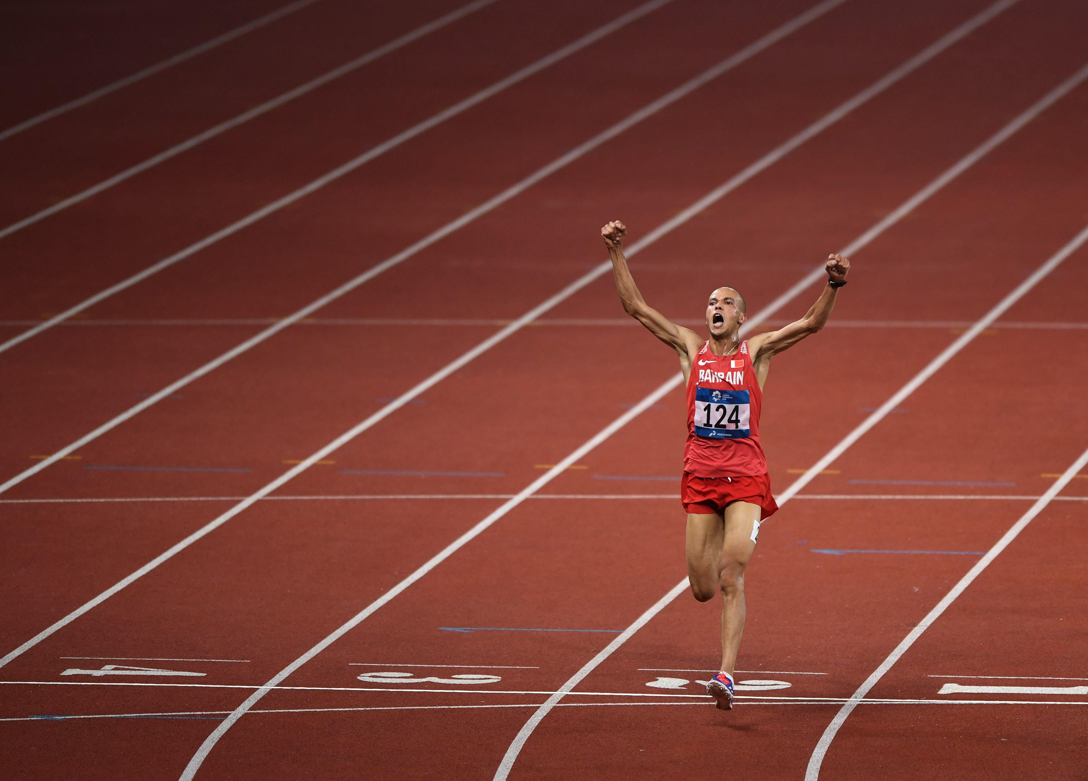 田径——男子10000米决赛赛况(14)