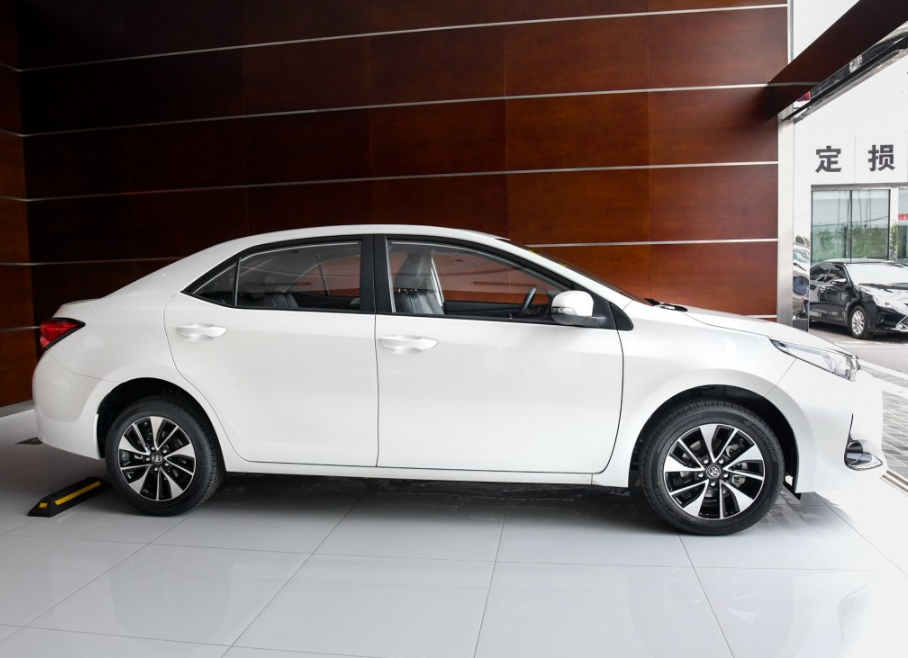 "小排量的绝地反击"——广汽丰田雷凌,指导价:10.98-16.18万