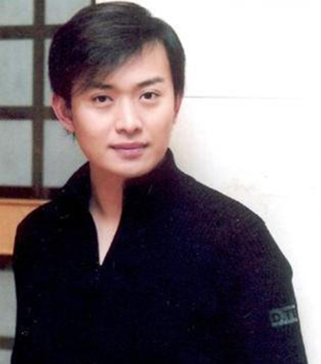 还记得以前的"古装王子"黄海冰吗?如今胖成这样,根本认不出