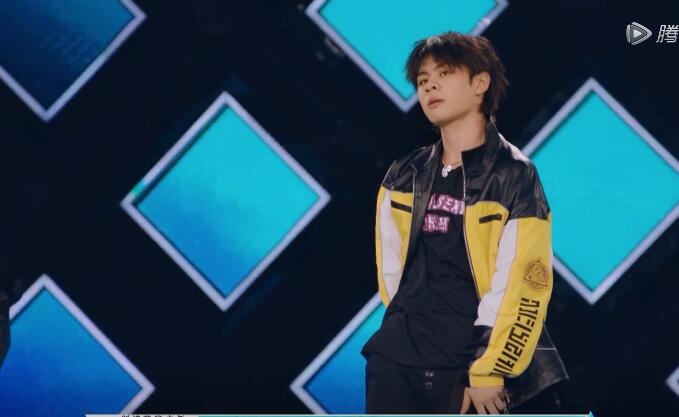 创造营2019首a学员王晨艺年龄资料,舞蹈大神首当其冲夺a