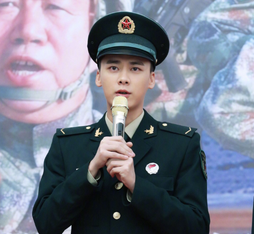 肖央《号手就位》来袭,原以为男主够帅气了,看到男二全网心动了