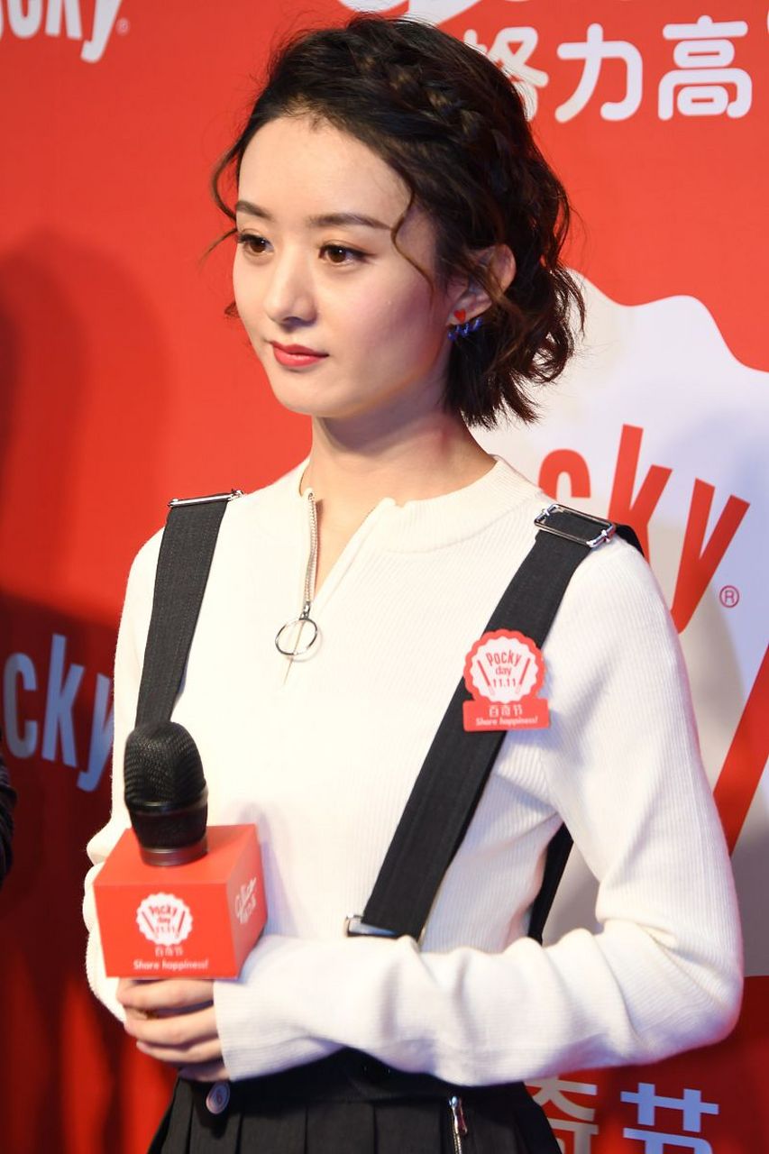 你们觉得,还要多少天,赵丽颖《浴火之路》可以反超王俊凯《749局》?